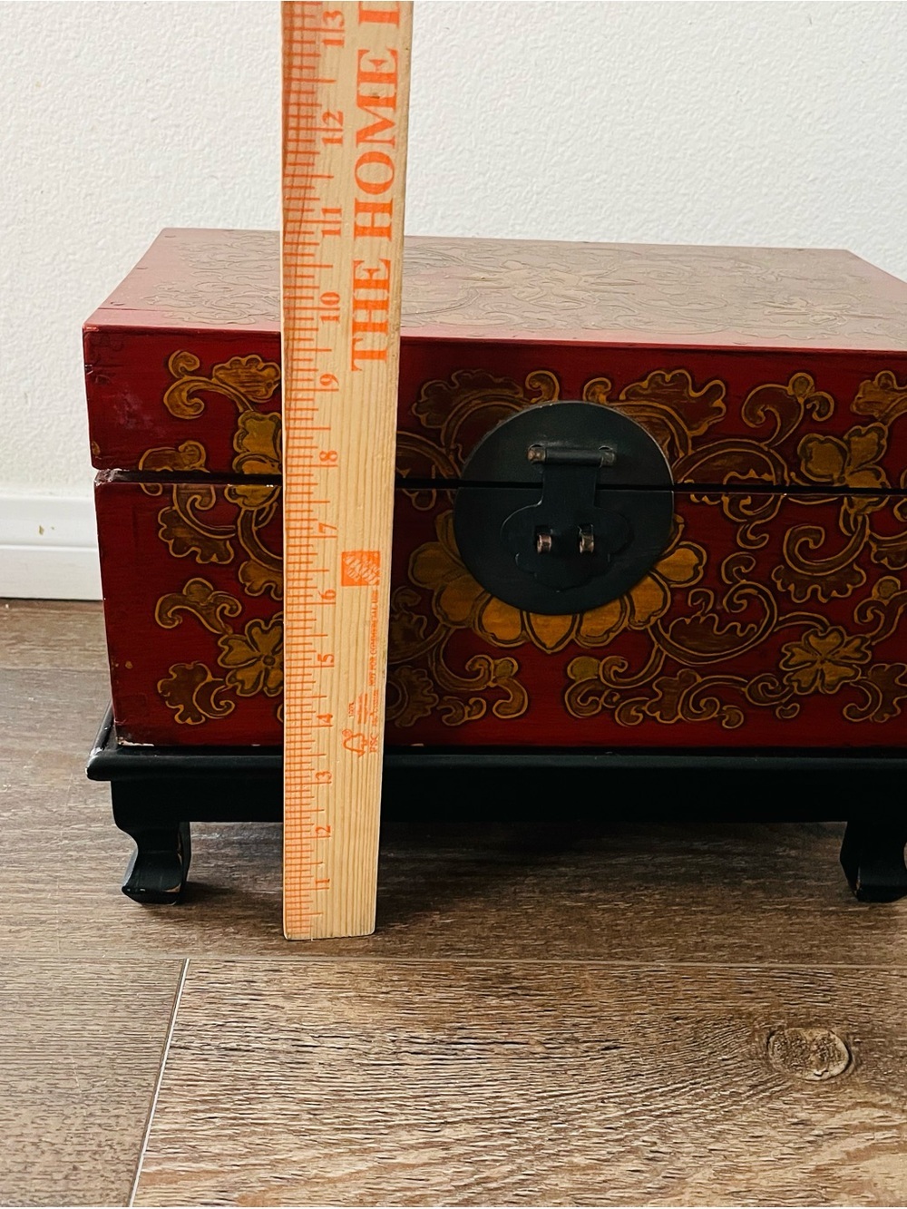 Hand-Painted Red and Gold Decorative Jewelry Box - Picture 2 of 13